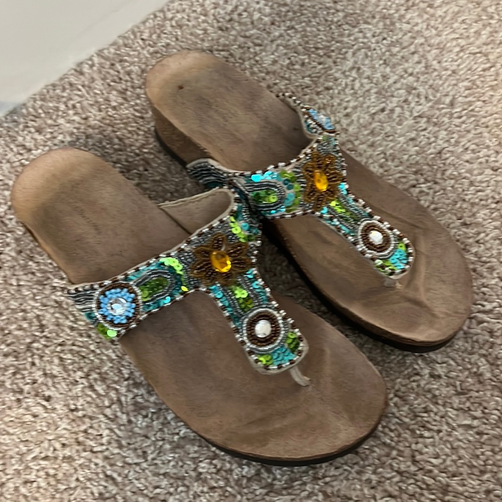 Beaded wedged heels